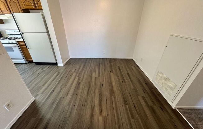 SPACIOUS 2 BEDROOM, 2 BATH CONDO IN PRIME LAS VEGAS LOCATION