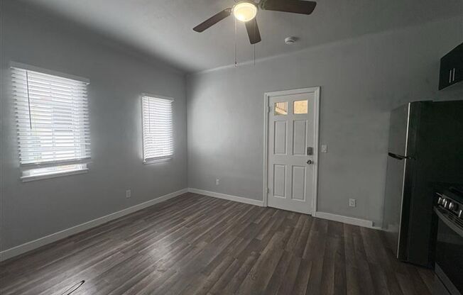 1000 Redondo Ave Apartments, Long Beach CA