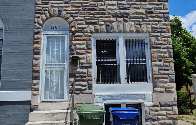 1301 N Milton Ave