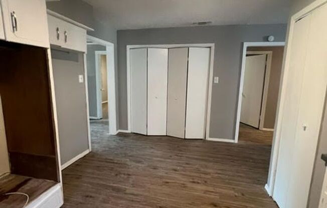 3 beds, 1 bath, $1,625