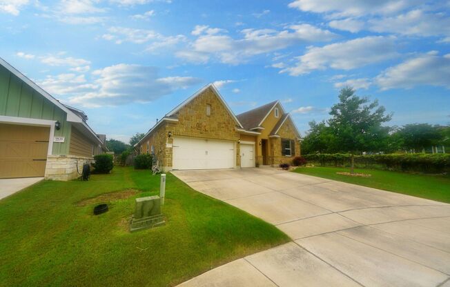 Executive-Style Home Now Available in Crossvine (Schertz)