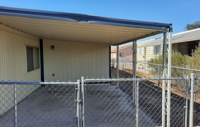 3 bed/2bath Mobile Home Walking Distance to the Colorado River!