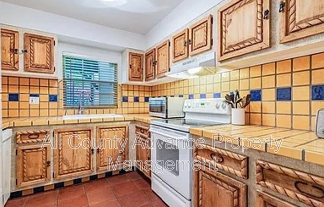 230 N BAYSHORE BLVD