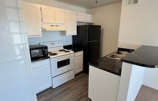 1 Bedroom 1 Bathroom Condo unit Near Las Vegas Strip!