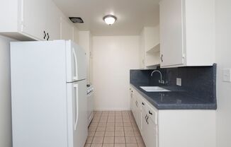 1 bed, 1 bath, 700 sqft, $1,595