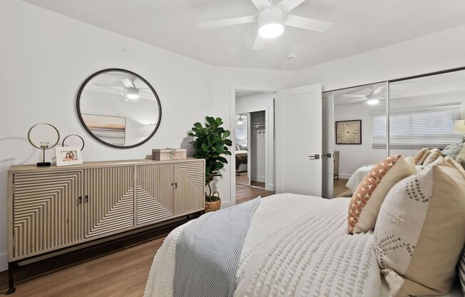 2 beds, 1 bath, 800 sqft, $2,475, Unit Unit 206