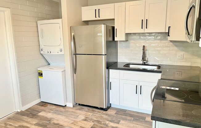 1 bed, 1 bath, 650 sqft, $1,495