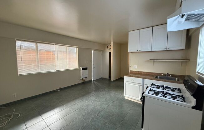 11761 Culver Blvd.