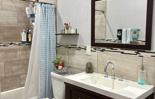 1236 E Columbia Ave.