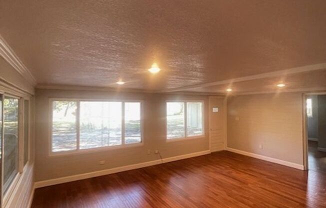 3/2 single family home minutes from Lake Eola ! Coming Soon!