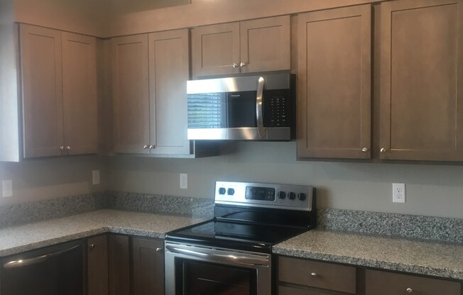 2 beds, 2 baths, 1,320 sqft, $1,595, Unit 2