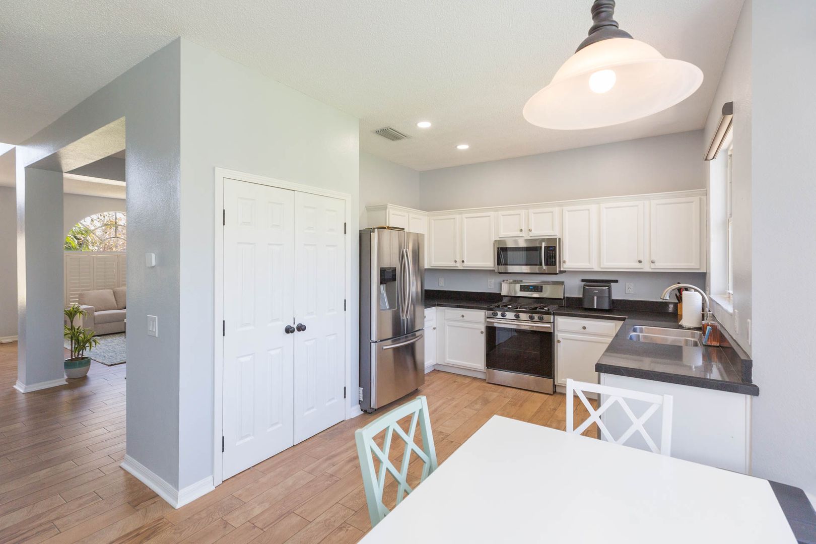 Wesley Chapel 4 Bed, 2.5 Baths + Loft, Pool and 2-Car Garage for Lease