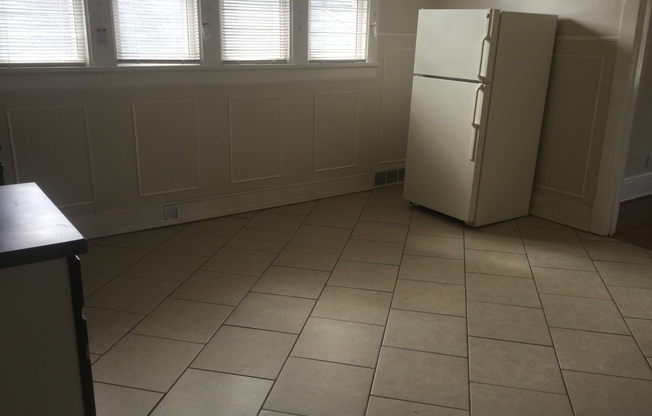 4368-4368A N 17th St