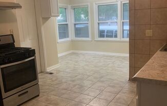 3 beds, 1 bath, $1,550