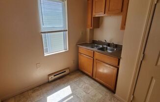 1 bed, 1 bath, 680 sqft, $745, Unit 2624B