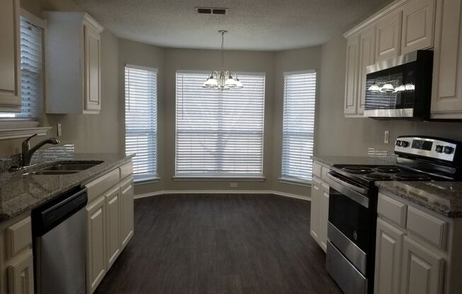 3 beds, 2 baths, $1,995, Unit 1