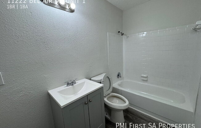 11222 BEL AIR DR