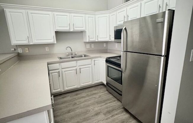 2 beds, 2 baths, 1,029 sqft, $1,650, Unit 602