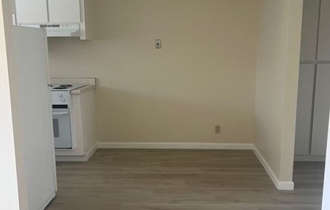 1 bed, 1 bath, 625 sqft, $2,050, Unit B6