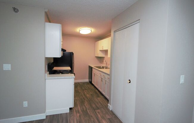 2 beds, 1 bath, 840 sqft, $1,450, Unit 302