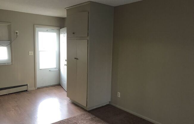 1 bed, 1 bath, 600 sqft, $949, Unit 25