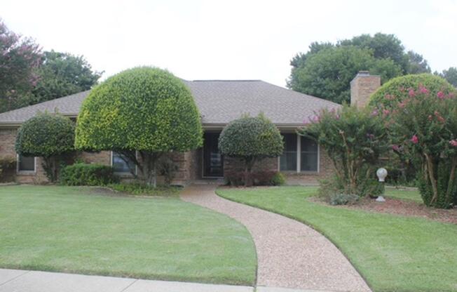 2817 Lawndale Dr.