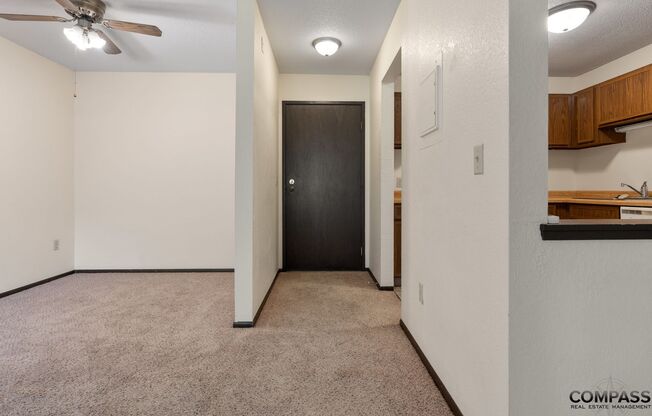 1 bed, 1 bath, 709 sqft, $1,045, Unit 2214-306