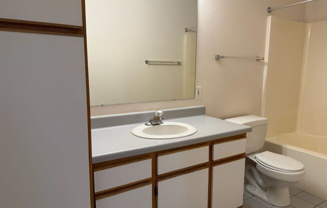 2 beds, 2 baths, 1,050 sqft, $1,260, Unit 110