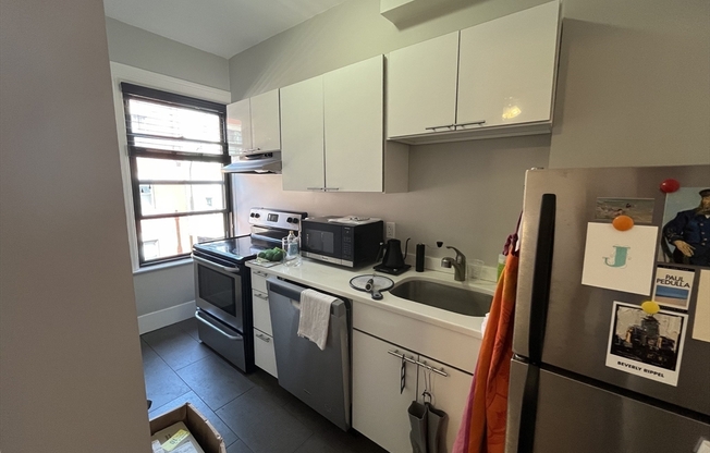 Studio, 1 bath, 450 sqft, $2,450, Unit 117