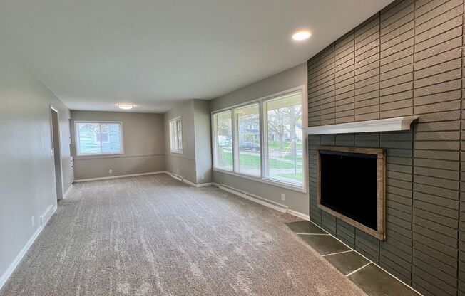 1837 Onaway SE- Indian village! Water Included