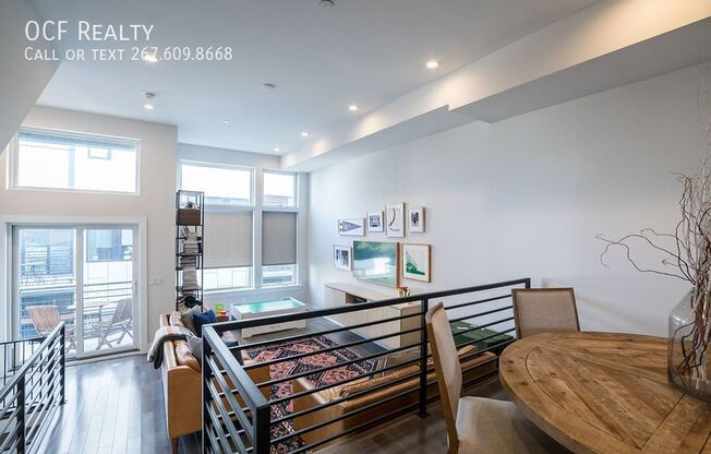 2536 GRADUATE SQ