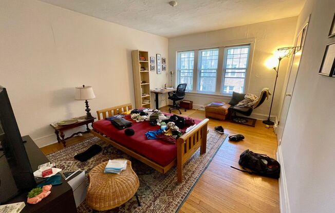 2518 N Lake Dr.