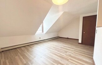 1 bed, 1 bath, 600 sqft, $2,300, Unit 3