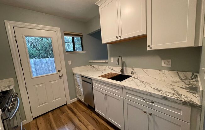 1 bed, 1 bath, $2,200