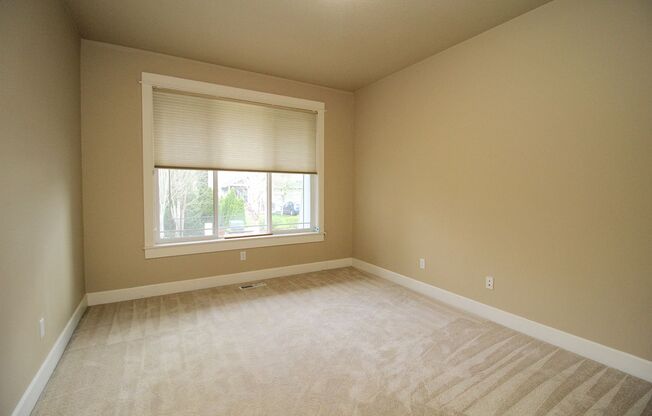 Alluring 4 Bedroom, 2.5 Bathroom Modern house in Beaverton