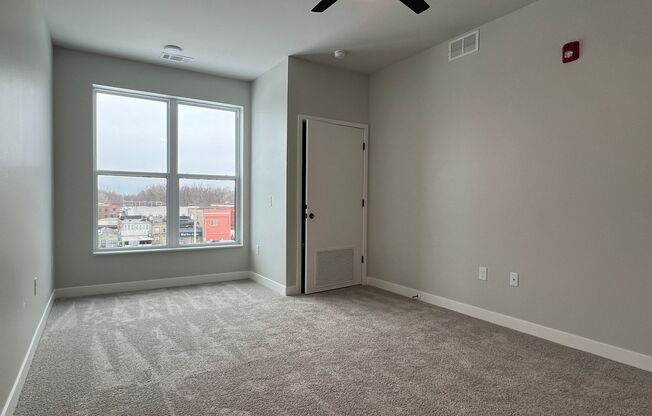 2 beds, 2 baths, 1,220 sqft, $2,650, Unit WR 305-200