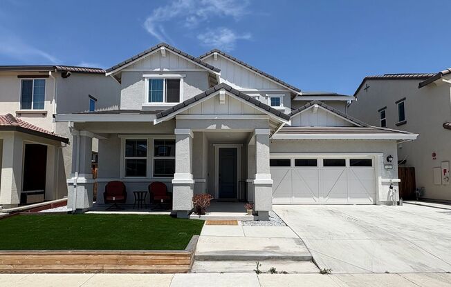 Beautiful 4 Bed 3 Full Bath Home with Solar in Brentwood