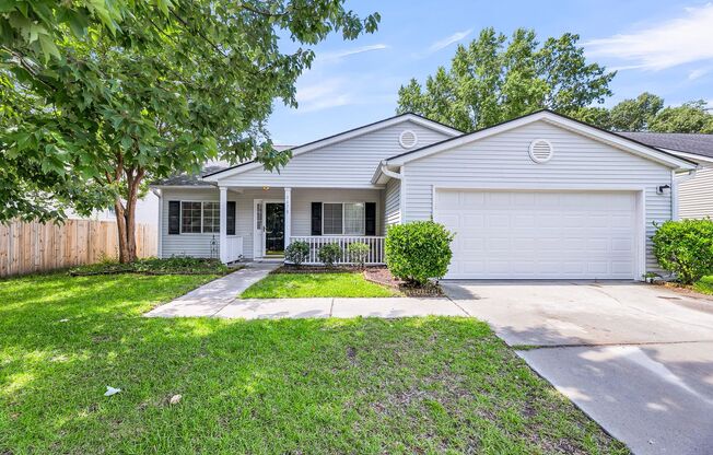 Stylish Living with Spacious Backyard!