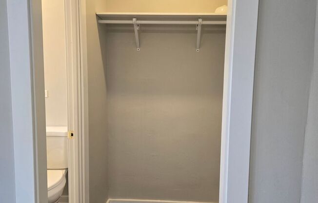 Studio, 1 bath, 250 sqft, $1,100, Unit 202