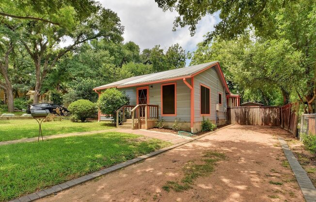 Cherrywood House - Available for August!