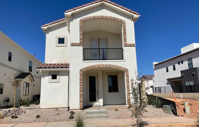 Pet friendly Desert Color Home - Internet Included!