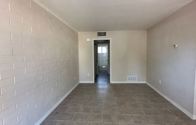 1 bed, 1 bath, $950, Unit Speed6924-2