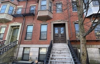 469 MASSACHUSETTS AVE