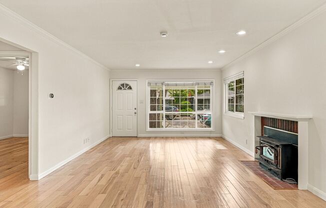 Updated Kitchen & Classic charm in Santa Clara