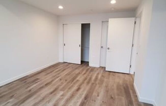 2 beds, 2 baths, 1,000 sqft, $2,625, Unit 609
