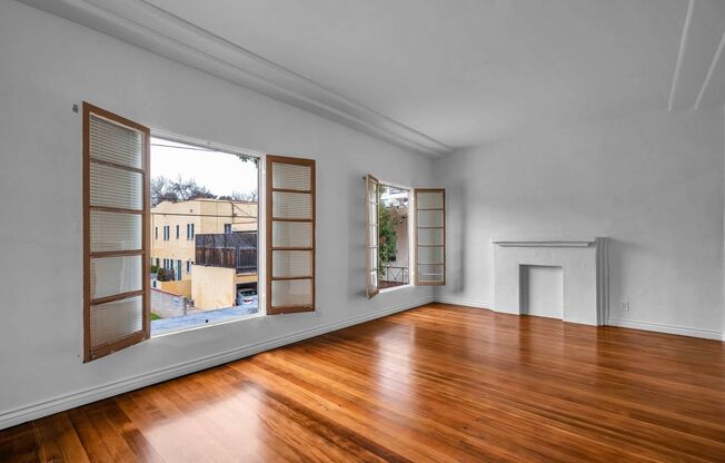 Stunning studio in Beverly Hills