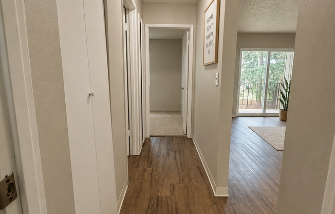 2 beds, 1 bath, 760 sqft, $1,395, Unit 41