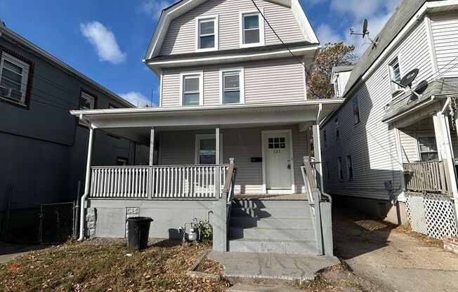 Stunning 7 bedroom house available in Asbury Park!