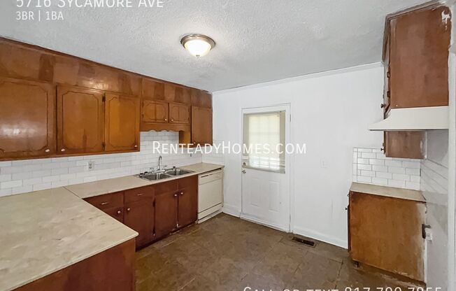 3 beds, 1 bath, $1,150