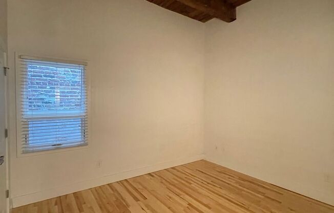 1 bed, 1 bath, 465 sqft, $1,200, Unit Apt 232